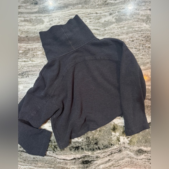 Lululemon Rubbed Funnel Neck Pullover Heathered Black - Picture 7 of 7